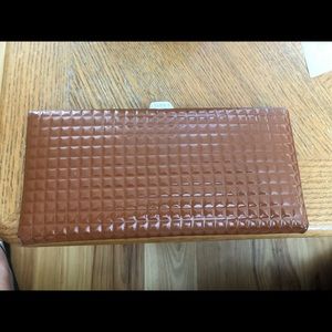 Lodi’s Diva Framed Wallet